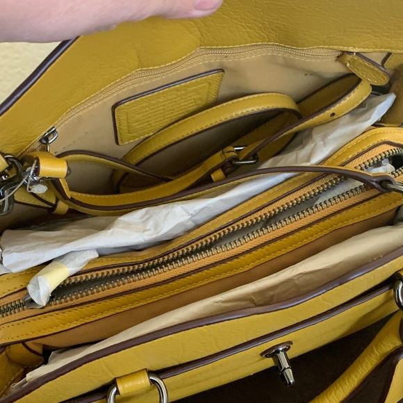 NWT Coach Leather Mercer 30 Mustard Leather Satchel. - Picture 4 of 12